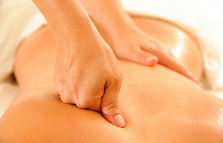 Xoa bóp bấm huyệt điều trị đau lưng (Yêu thống)